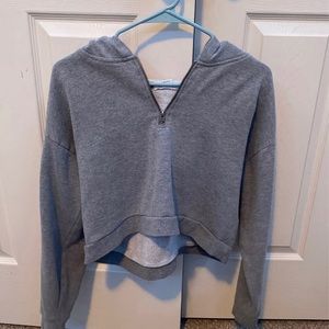 Cropped hoodie
